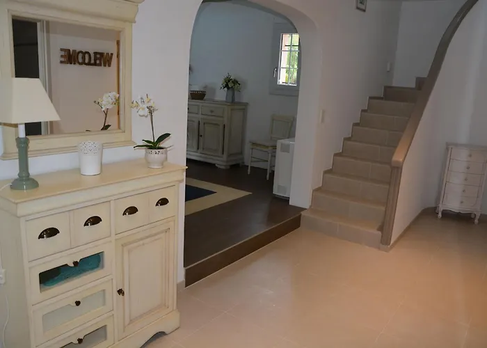 Faiza Villa *